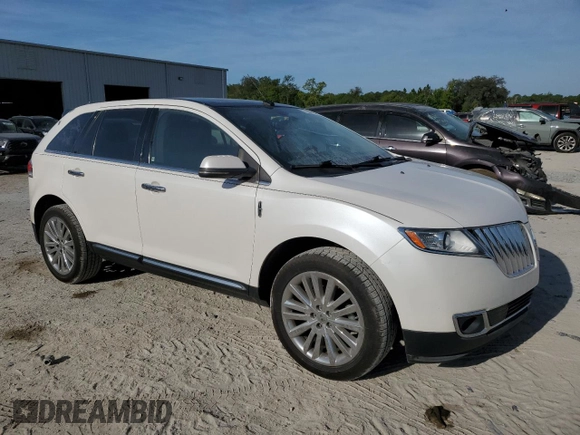 2013 Lincoln MKX with VIN 2LMDJ6JK2DBL08616, listed as a Copart auction lot 51866105 with 83,511 mi miles and Salvage Title. Bid and sale history available at carsss.com. Image 4.