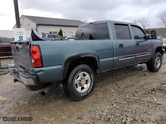 2007 Chevrolet Silverado 2500HD Classic LT3 with VIN 1GCHK23D47F129728, listed as a Copart auction lot 86923564 with 318,855 mi miles and Non Repairable. Bid and sale history available at carsss.com. Image 3.
