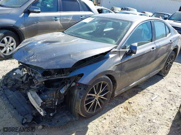2021 Toyota Camry SE Nightshade with VIN 4T1G11AK1MU515861, listed as a IAAI auction lot 41676074 with 107,380 mi miles. Bid and sale history available at carsss.com. Image 2.