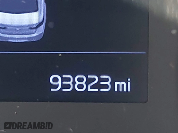 2019 Kia Cadenza Technology with VIN KNALC4J19K5171500, listed as a IAAI auction lot 41420658 with 93,823 mi miles. Bid and sale history available at carsss.com. Image 7.