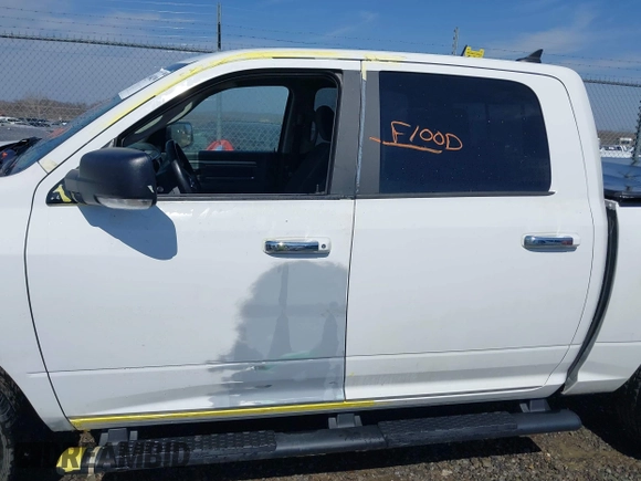 2017 Ram 1500 Big Horn with VIN 1C6RR7LG7HS728825, listed as a IAAI auction lot 41640299 with 110,981 mi miles. Bid and sale history available at carsss.com. Image 6.