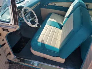 1956 Ford Crown Victoria z VIN M6GV192196, wystawiony jako Copart lot #69718834 z przebiegiem 95 081 mil mil oraz Nie do naprawy • Non repairable. Historia ofert i sprzedaży dostępna na DreamBid. Obrazek 7.