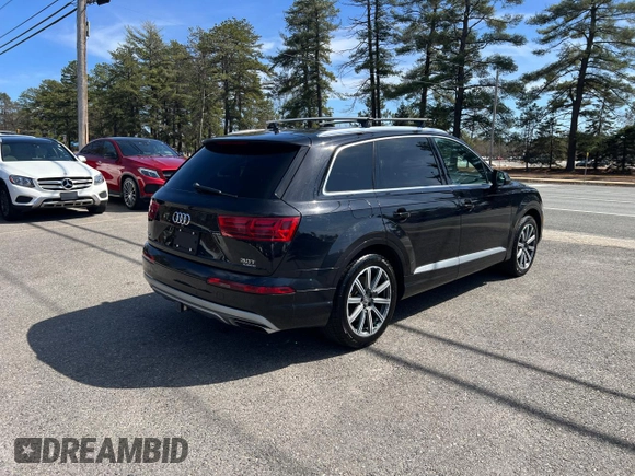 2017 Audi Q7 Premium Plus with VIN WA1LAAF73HD037871, listed as a Copart auction lot 51755805 with 124,032 mi miles and Clean Title. Bid and sale history available at carsss.com. Image 4.