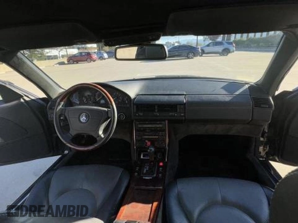 1998 Mercedes-Benz SL with VIN WDBFA76FXWF160788, listed as a Copart auction lot 47500955 with 74,111 mi miles and Clean title. Bid and sale history available at DreamBid. Image 9.