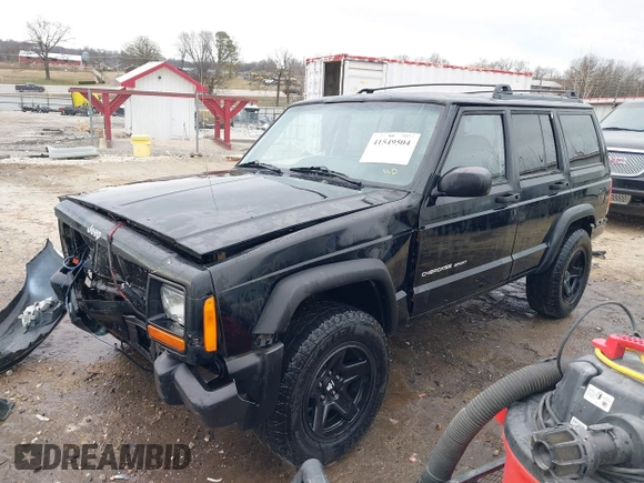 1999 Jeep Cherokee Sport with VIN 1J4FT68S6XL598558, listed as a IAAI auction lot 41549504 with 238,004 mi miles. Bid and sale history available at carsss.com. Image 17.