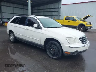 2007 Chrysler Pacifica Touring z VIN 2A8GM68X07R142333, wystawiony jako IAAI lot #42197323 z przebiegiem 295 785 mil mil oraz . Historia ofert i sprzedaży dostępna na DreamBid. Obrazek 1.