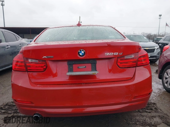 2014 BMW 3 Series 328d xDrive with VIN WBA3D5C51EKX97440, listed as a IAAI auction lot 41576050 with 124,242 mi miles. Bid and sale history available at carsss.com. Image 16.