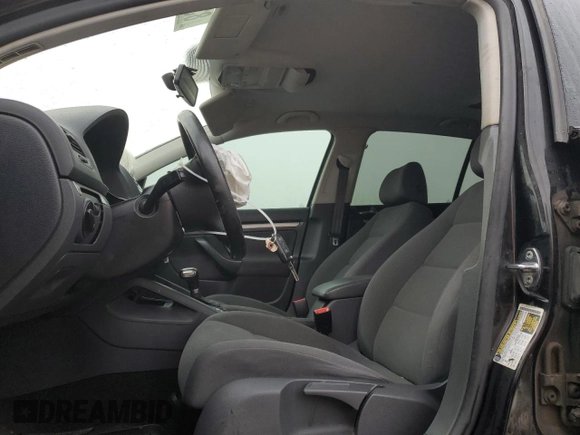 2009 Volkswagen Rabbit S with VIN WVWDA71K19W146831, listed as a Copart auction lot 83756164 with 256,383 mi miles and Salvage title. Bid and sale history available at DreamBid. Image 7.