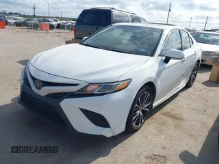 2018 Toyota Camry LE z VIN 4T1B11HK5JU623766, wystawiony jako IAAI lot #41997511 z przebiegiem 146 569 mil mil oraz . Historia ofert i sprzedaży dostępna na DreamBid. Obrazek 17.