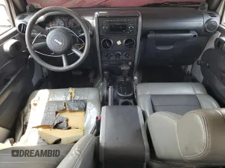 2009 Jeep Wrangler X с VIN 1J4FA241X9L725231, выставлен на аукционе Copart как лот 60408605 с пробегом 233 218 миль миль и Чистый • Clean title. История ставок и продаж доступна на DreamBid. Изображение 8.