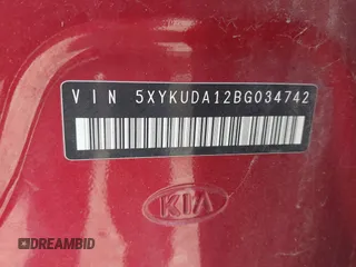 2011 Kia Sorento EX z VIN 5XYKUDA12BG034742, wystawiony jako IAAI lot #42151035 z przebiegiem 134 006 mil mil oraz . Historia ofert i sprzedaży dostępna na DreamBid. Obrazek 9.