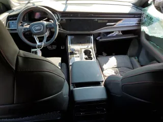 2024 Audi RS Q8 z VIN WU1ARBF10RD011806, wystawiony jako Copart lot #66517494 z przebiegiem 2049 mil mil oraz Szkody całkowita. Historia ofert i sprzedaży dostępna na DreamBid. Obrazek 8.