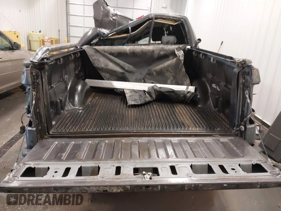 2004 Ford F-150 XLT with VIN 1FTPW14564KC84558, listed as a IAAI auction lot 41700160 with 1 mi miles. Bid and sale history available at carsss.com. Image 12.