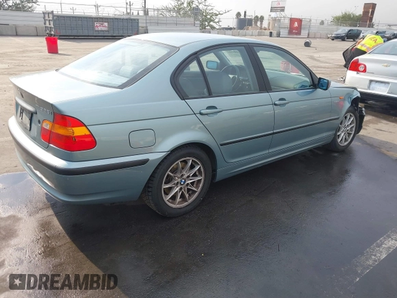 2003 BMW 3 Series 325i with VIN WBAAZ33423KP79661, listed as a IAAI auction lot 41289029 with 47,537 mi miles. Bid and sale history available at carsss.com. Image 4.