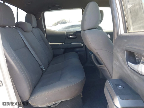2019 Toyota Tacoma 4WD SR with VIN 3TMCZ5AN3KM207007, listed as a IAAI auction lot 41755529 with 43,203 mi miles. Bid and sale history available at carsss.com. Image 8.