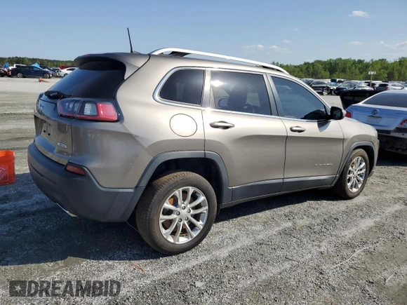 2019 Jeep Cherokee Latitude with VIN 1C4PJLCX8KD110683, listed as a Copart auction lot 51902075 with 115,791 mi miles and Salvage title. Bid and sale history available at DreamBid. Image 3.