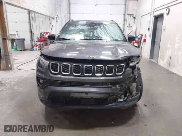2024 Jeep Compass Latitude with VIN 3C4NJDBN1RT116956, listed as a IAAI auction lot 41390402 with 17,533 mi miles. Bid and sale history available at carsss.com. Image 12.