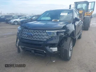 2024 Ford Explorer Limited with VIN 1FMSK8FH3RGA31290, listed as a IAAI auction lot 41951463 with 24,047 mi miles. Bid and sale history available at carsss.com. Image 6.