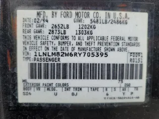 1994 Lincoln Town Car Signature z VIN 1LNLM82W6RY705395, wystawiony jako Copart lot #82490554 z przebiegiem 252 997 mil mil oraz Szkoda całkowita • Salvage title. Historia ofert i sprzedaży dostępna na DreamBid. Obrazek 12.