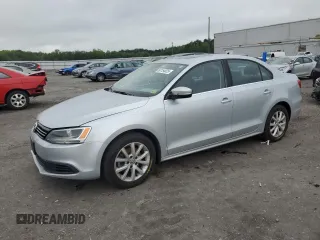 2013 Volkswagen Jetta SE z VIN 3VWDP7AJ8DM377432, wystawiony jako Copart lot #60154025 z przebiegiem 117 757 mil mil oraz Szkoda całkowita • Salvage title. Historia ofert i sprzedaży dostępna na DreamBid. Obrazek 1.