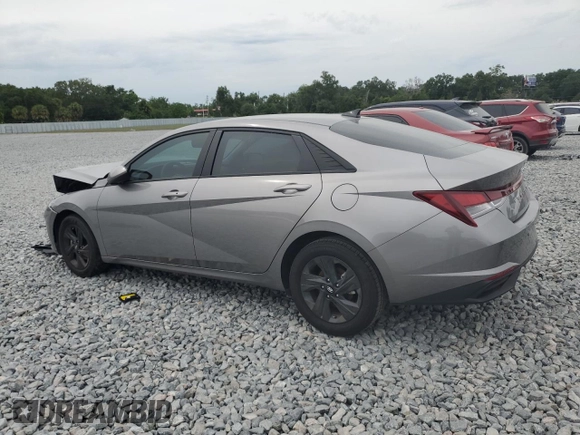 2023 Hyundai Elantra SEL z VIN KMHLM4AG2PU627835, wystawiony jako Copart lot #57685055 z przebiegiem 26 346 mil mil oraz Czysty tytuł • Clean title. Historia ofert i sprzedaży dostępna na DreamBid. Obrazek 2.