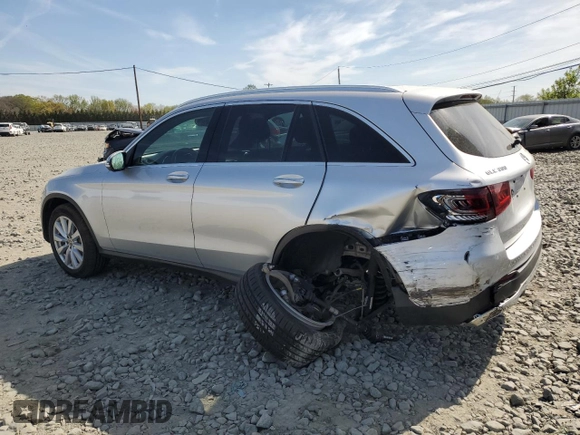 2020 Mercedes-Benz GLC 300 z VIN WDC0G8EB1LF674917, wystawiony jako Copart lot #53933235 z przebiegiem 43 611 mil mil oraz Szkoda całkowita • Salvage title. Historia ofert i sprzedaży dostępna na DreamBid. Obrazek 2.