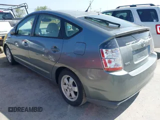 2004 Toyota Prius with VIN JTDKB20U840110110, listed as a IAAI auction lot 42101277 with 1 mi miles. Bid and sale history available at carsss.com. Image 3.
