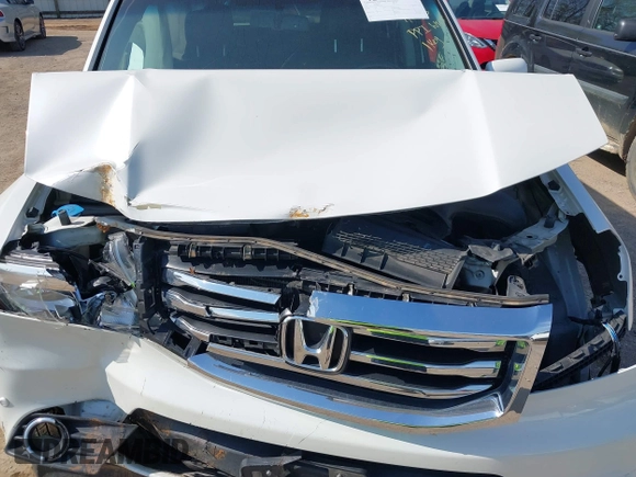 2013 Honda Pilot Touring with VIN 5FNYF3H92DB034731, listed as a IAAI auction lot 42049853 with 127,278 mi miles and . Bid and sale history available at DreamBid. Image 10.