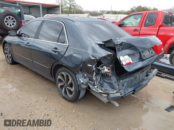 2005 Honda Accord LX with VIN 1HGCM66375A050905, listed as a IAAI auction lot 41722703 with 227,892 mi miles and . Bid and sale history available at DreamBid. Image 3.