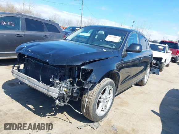 2015 Audi Q5 Premium Plus z VIN WA1DGAFP5FA054124, wystawiony jako IAAI lot #41890802 z przebiegiem 121 860 mil mil oraz . Historia ofert i sprzedaży dostępna na DreamBid. Obrazek 2.