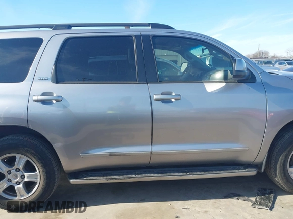 2010 Toyota Sequoia SR5 with VIN 5TDZM5G16AS002051, listed as a IAAI auction lot 41313149 with 182,666 mi miles. Bid and sale history available at carsss.com. Image 13.