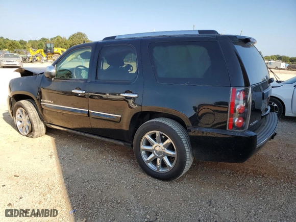 2007 GMC Yukon Denali with VIN 1GKFK63867J293808, listed as a Copart auction lot 69071854 with 266,235 mi miles and Salvage Title. Bid and sale history available at carsss.com. Image 2.