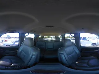 2003 Chevrolet Tahoe LS with VIN 1GNEC13T53R131019, listed as a IAAI auction lot 39673270 with 222,521 mi miles. Bid and sale history available at carsss.com. Image 18.