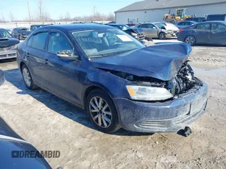 2012 Volkswagen Jetta SE с VIN 3VWDX7AJ7CM307161, выставлен на аукционе IAAI как лот 41332691 с пробегом 193 920 миль миль и . История ставок и продаж доступна на DreamBid. Изображение 1.