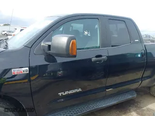 2007 Toyota Tundra SR5 with VIN 5TBRV541X7S450201, listed as a IAAI auction lot 41467261 with 261,614 mi miles. Bid and sale history available at carsss.com. Image 14.