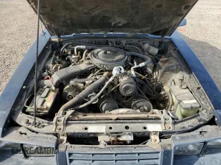 1983 Ford Mustang z VIN 1FABP2731DF221003, wystawiony jako Copart lot #72043544 z przebiegiem 20 777 mil mil oraz Szkoda całkowita • Salvage title. Historia ofert i sprzedaży dostępna na DreamBid. Obrazek 11.