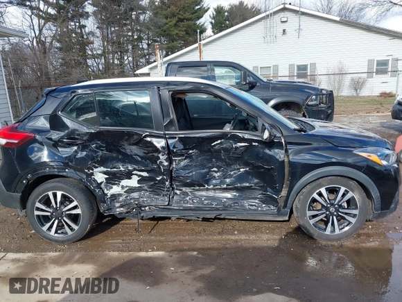 2020 Nissan Kicks SV z VIN 3N1CP5CV5LL496923, wystawiony jako IAAI lot #41440962 z przebiegiem 89 782 mil mil oraz . Historia ofert i sprzedaży dostępna na DreamBid. Obrazek 12.