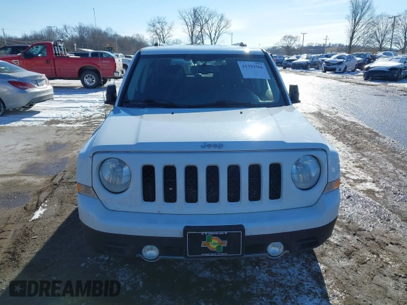 2014 Jeep Patriot Limited with VIN 1C4NJRCB5ED634120, listed as a IAAI auction lot 41394366 with 139,859 mi miles. Bid and sale history available at carsss.com. Image 12.