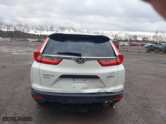 2018 Honda CR-V LX with VIN 2HKRW6H36JH215443, listed as a IAAI auction lot 41918067 with 125,642 mi miles. Bid and sale history available at carsss.com. Image 17.