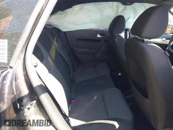 2008 Ford Focus SE with VIN 1FAHP35N88W218397, listed as a IAAI auction lot 41758730 with 192,732 mi miles. Bid and sale history available at carsss.com. Image 8.