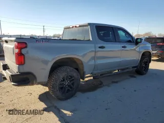 2024 Chevrolet Silverado 1500 Custom Trail Boss with VIN 3GCUDCED7RG321738, listed as a Copart auction lot 87263104 with 2,678 mi miles and Salvage Title. Bid and sale history available at carsss.com. Image 3.