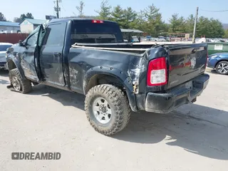 2022 Ram 2500 Big Horn with VIN 3C6UR5DL3NG382141, listed as a IAAI auction lot 41804461 with 46,289 mi miles. Bid and sale history available at carsss.com. Image 3.