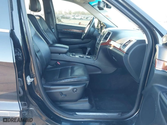 2012 Jeep Grand Cherokee Limited with VIN 1C4RJFBG2CC332218, listed as a IAAI auction lot 41029135 with 198,675 mi miles. Bid and sale history available at carsss.com. Image 5.