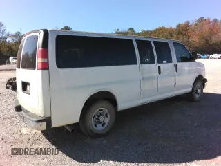 2015 Chevrolet Express Passenger LT с VIN 1GAZG1FG8F1107967, выставлен на аукционе Copart как лот 80240024 с пробегом 72 393 миль миль и Чистый • Clean title. История ставок и продаж доступна на DreamBid. Изображение 3.