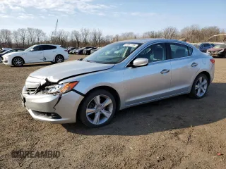 2013 Acura ILX 2.4L Premium Pkg with VIN 19VDE2E5XDE000354, listed as a Copart auction lot 48967795 with 118,390 mi miles and Salvage Title. Bid and sale history available at carsss.com. Image 1.