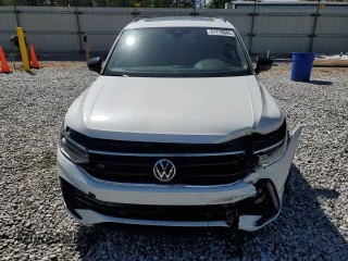 2022 Volkswagen Tiguan SE R-Line Black with VIN 3VVCB7AX5NM058171, listed as a Copart auction lot 51778885 with 61,196 mi miles and Salvage Title. Bid and sale history available at DreamBid. Image 5.