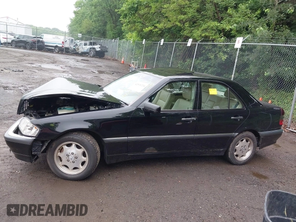 1998 Mercedes-Benz C 230/260/280/320 с VIN WDBHA23G8WA544140, выставлен на аукционе IAAI как лот 42531224 с пробегом 191 545 миль миль и . История ставок и продаж доступна на DreamBid. Изображение 14.