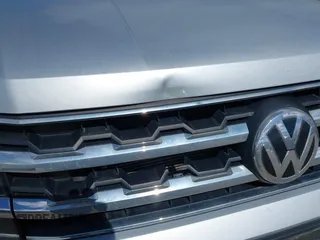 2018 Volkswagen Atlas SE with VIN 1V2LR2CA7JC524893, listed as a IAAI auction lot 41876288 with 153,758 mi miles and . Bid and sale history available at DreamBid. Image 17.