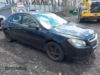 2011 Chevrolet Malibu 1LS with VIN 1G1ZB5E10BF293570, listed as a IAAI auction lot 42058205 with 92,316 mi miles and . Bid and sale history available at DreamBid. Image 1.