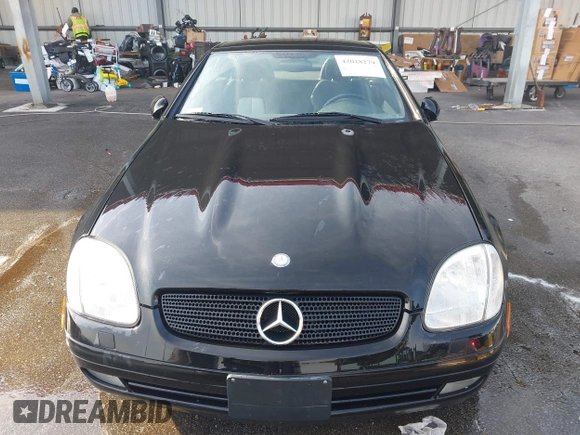 2000 Mercedes-Benz SLK-Class Kompressor with VIN WDBKK47F6YF165062, listed as a IAAI auction lot 42028279 with 105,707 mi miles. Bid and sale history available at carsss.com. Image 6.